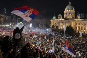 L’Europa applaude un malinteso: la Serbia ha votato contro la corruzione, non per Bruxelles